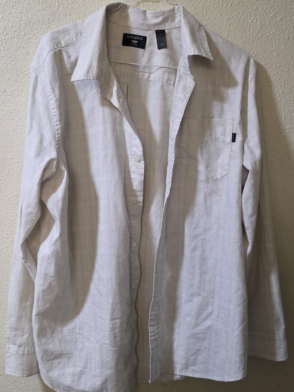 Dockers White Long-Sleeve Button-Up Dress Shirt